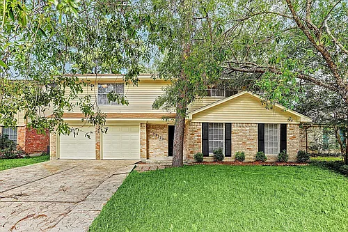 23122 Dew Wood Ln Photo 1