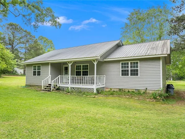 345 Laurel Rd, Carrollton, GA 30117