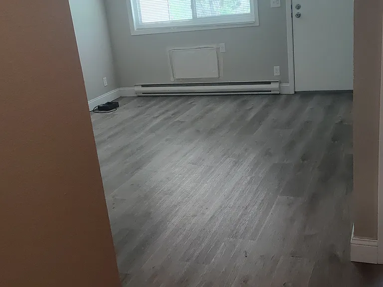 219 E Clayton Ave — Photo 6
