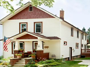 346 Elm St, Chelsea, MI 48118