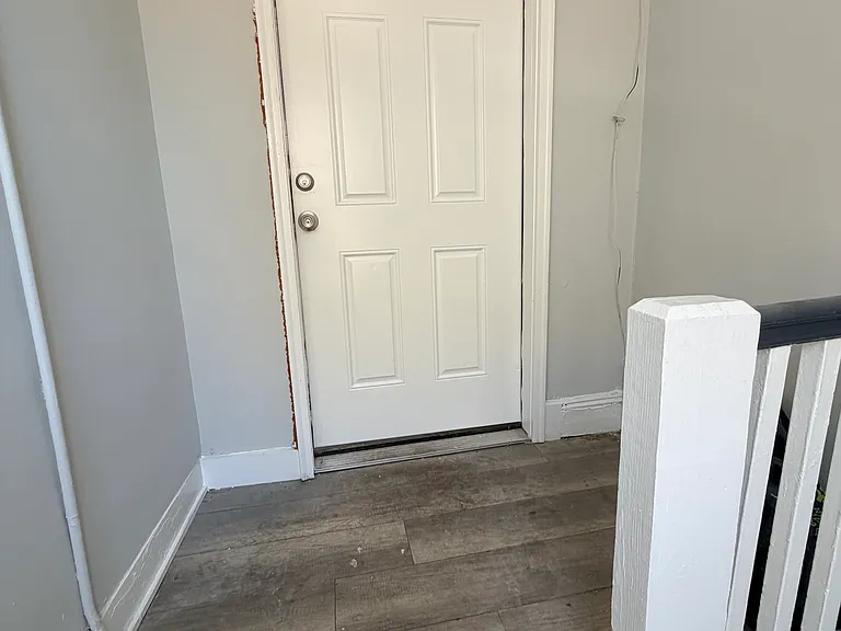 410 10th Ave #1L — Photo 8