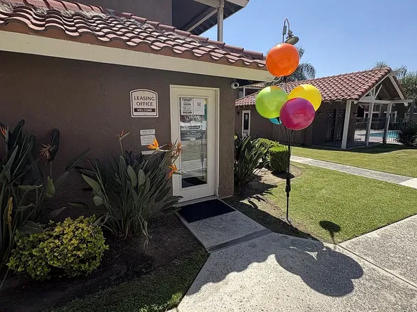 Suntree, 1551 W Rialto Ave, Fontana, CA 92335