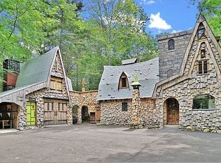 37 My Way, Boothbay, ME 04537