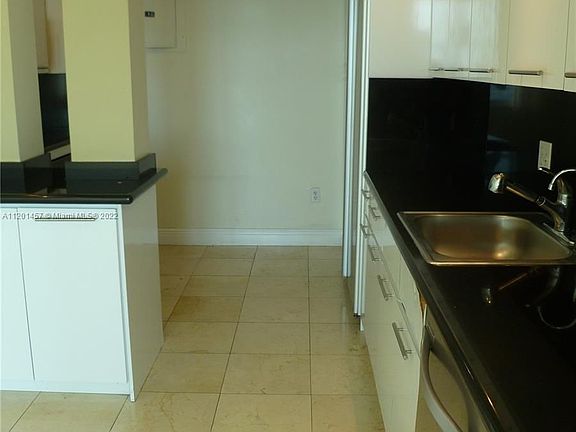 4th image of 800 Claughton Island Dr APT 2404