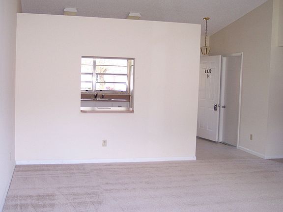 New Carpet Living/Dining Room
