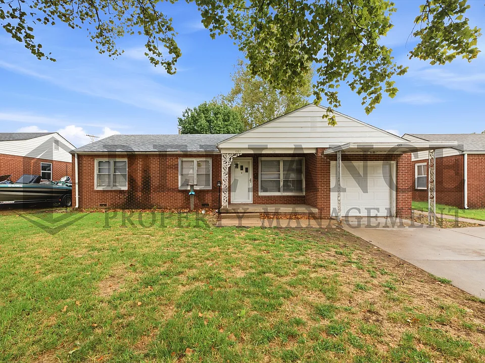 1321 E Donnell St