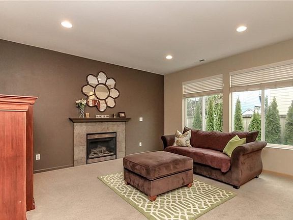 3rd image of 3875 62nd Ave E