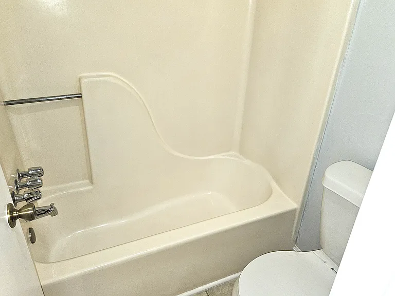Master Bedroom Onsuite Bathroom