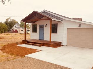 1426 W 4th St, Halsey, OR 97348