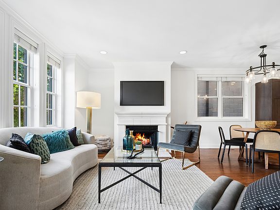4th image of 2147 W Rice St APT 2E