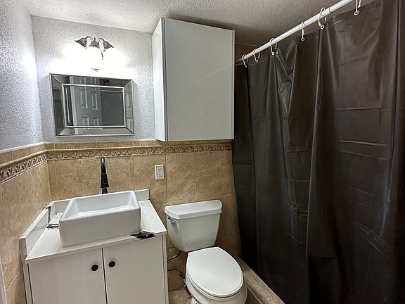 5th image of 10080 SW 39th Ter