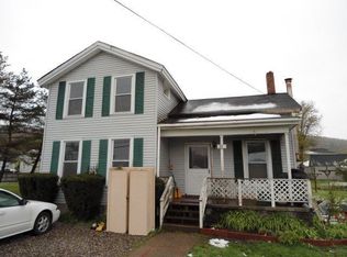 21 S Maple Ave, Avoca, NY 14809