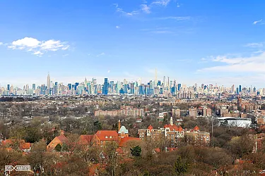 Sold by Citi Habitats