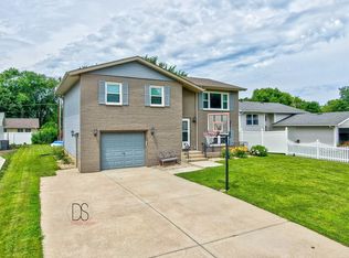 2613 Cherie Ln, Ottawa, IL 61350
