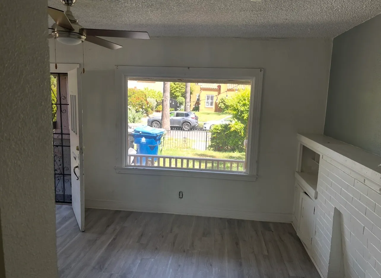 2 bed, 1000 sqft, $2,000 — Photo 1