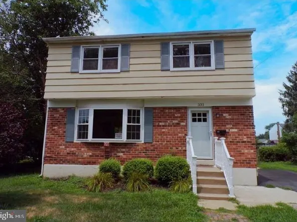 331 6th Ave, Folsom, PA 19033