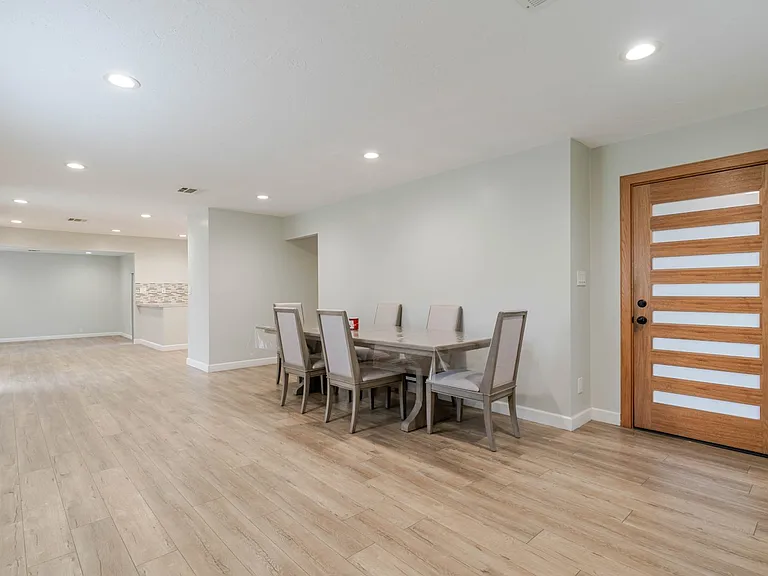 6539 Coldwater Canyon Ave — Photo 13