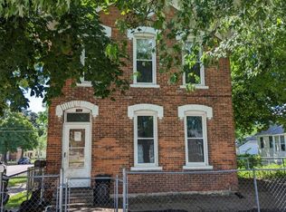 379 E Sanborn St, Winona, MN 55987