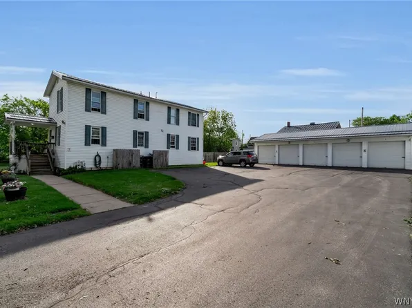 34 Foster St, Canandaigua, NY 14424