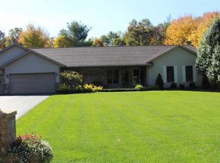 E9945 Trophy Trl, Reedsburg, WI 53959