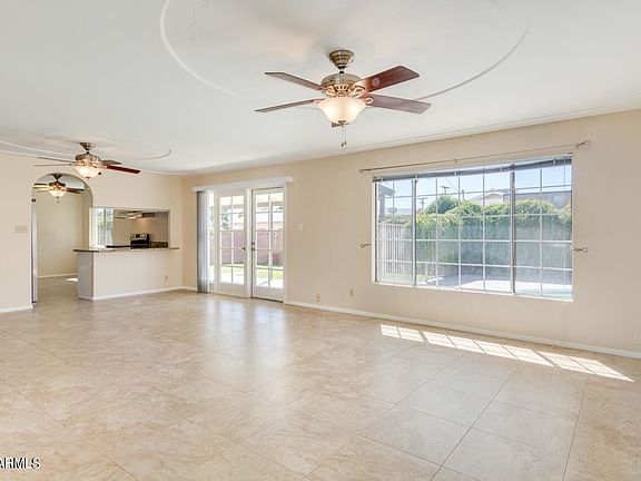 5th image of 8539 E Vernon Ave