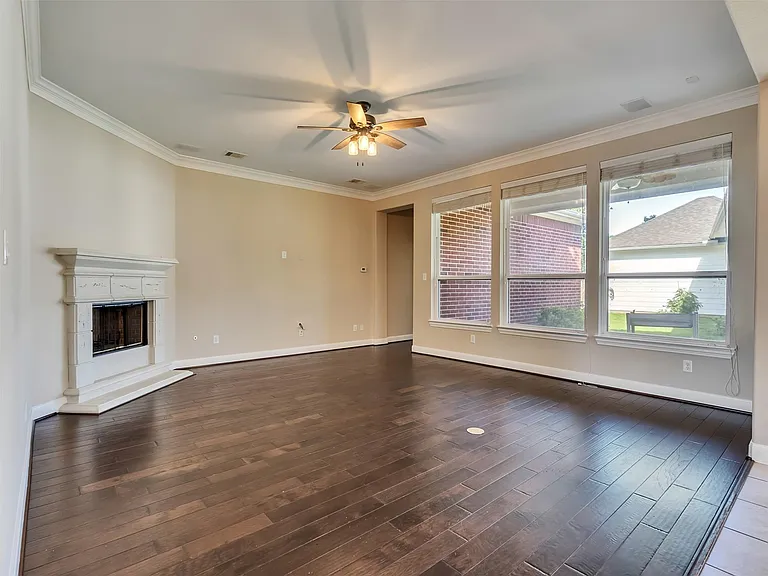 5342 Tyler Park Ln — Photo 16