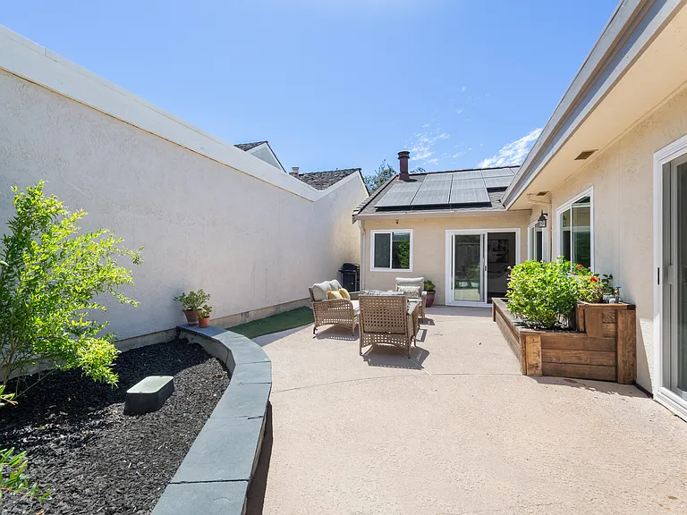318 Lone Oak Dr — Photo 27