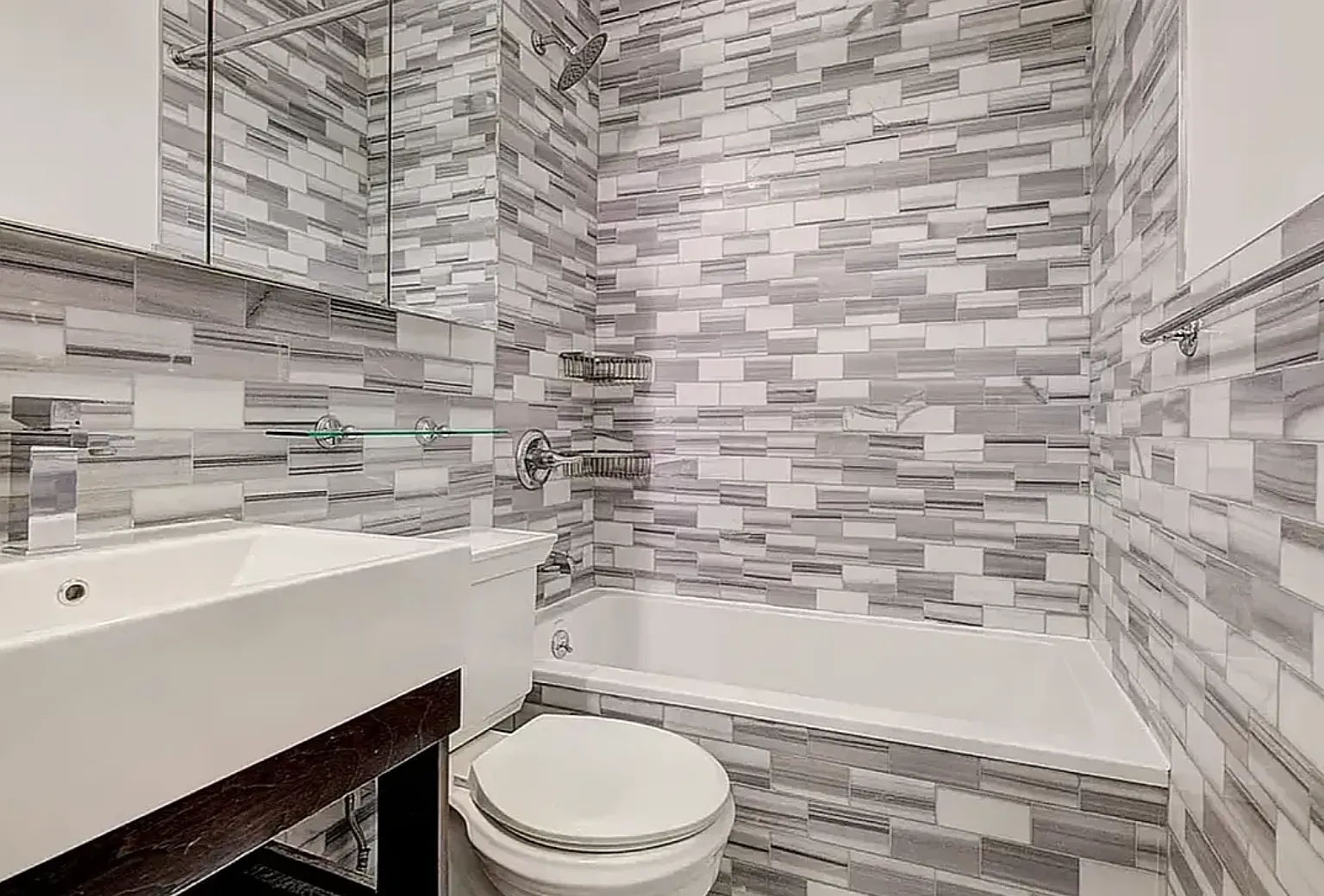 410 East 13th Street — Photo 4
