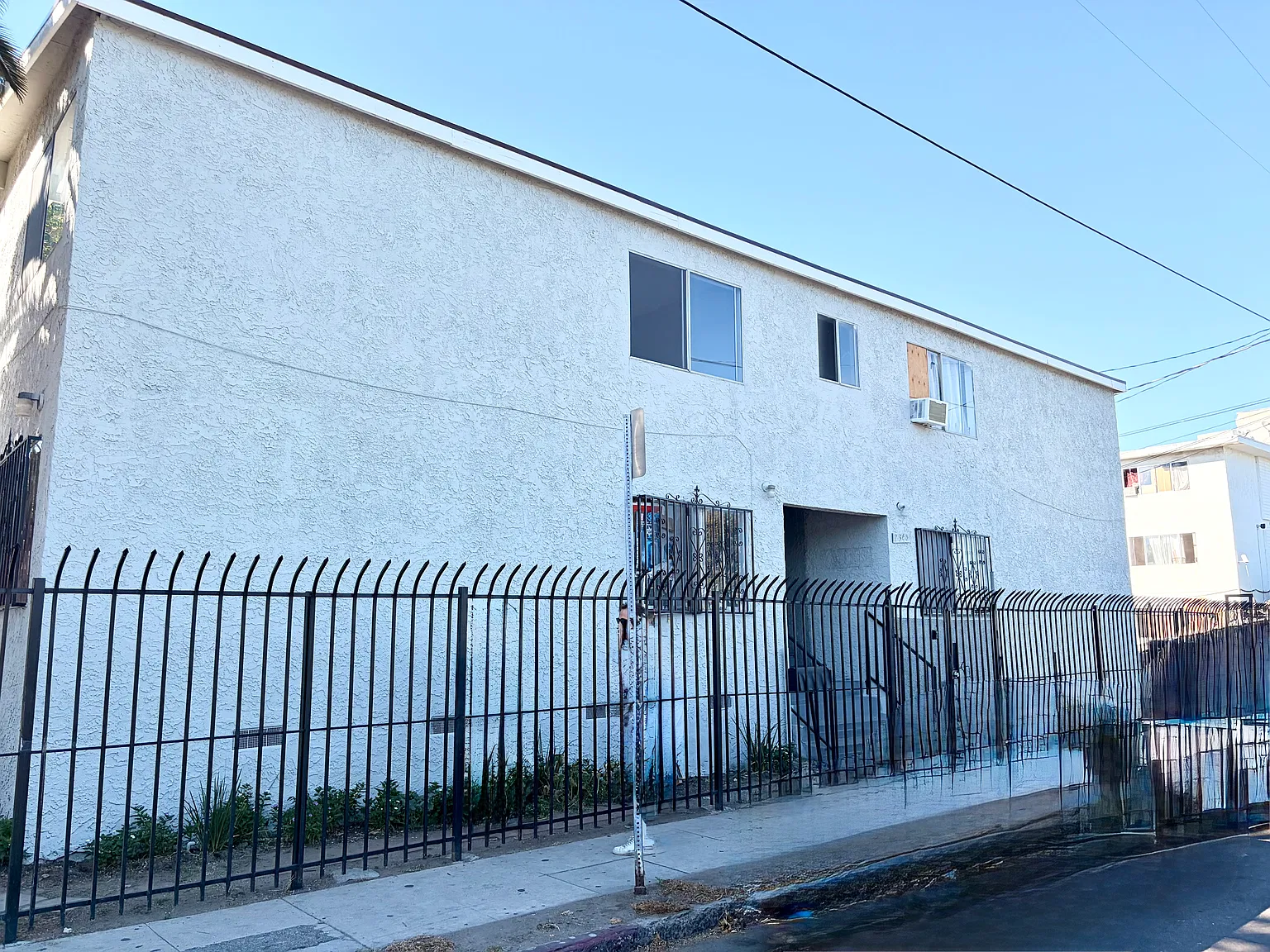 2 bed, 665 sqft, $2,450 — Photo 1