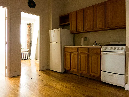 Rented by Crosstown Apartments NYC | media 11