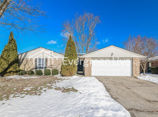 5847 Charlesgate Rd, Dayton, OH 45424