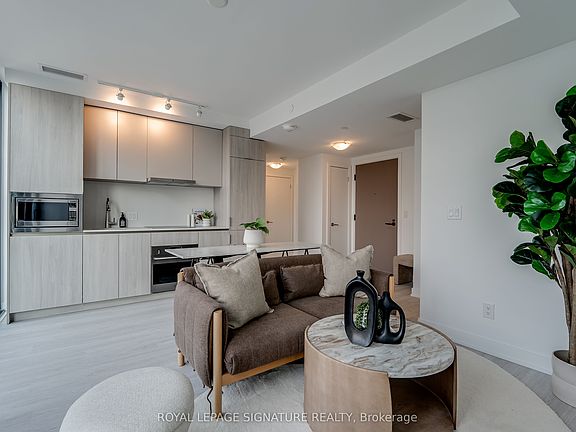 5th image of 47 Mutual St #3204