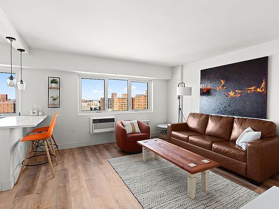 2nd image of 609 Columbus Ave APT 18R