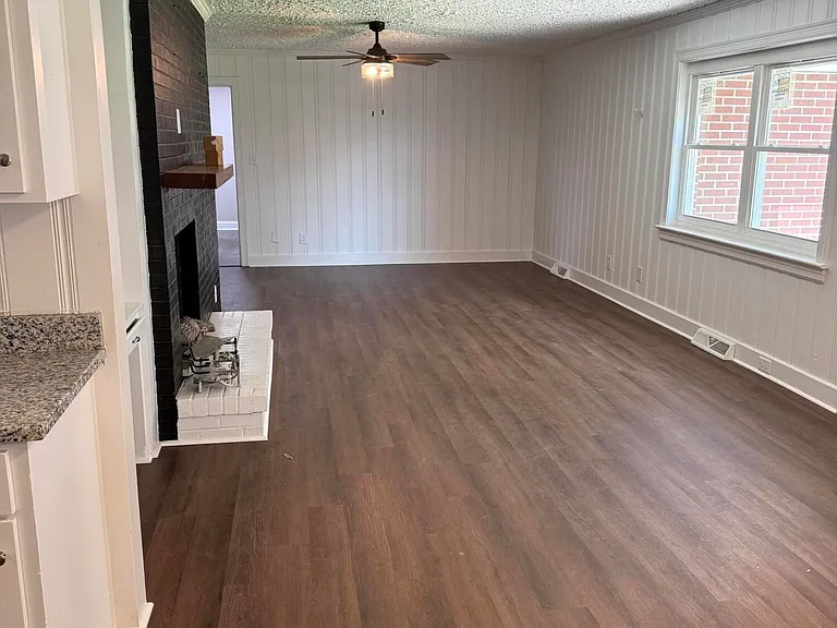 511 Dale St SW — Photo 5