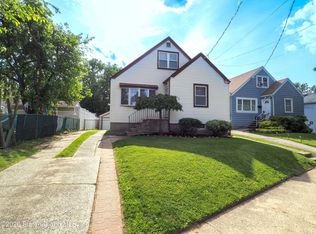 50 Raymond Pl, Staten Island, NY 10310