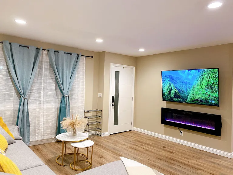 14400 Cabrillo Ave — Photo 1