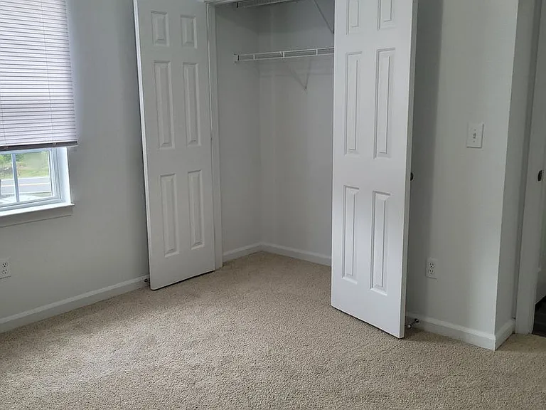 Arlington Apartments — Photo 113