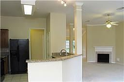 4th image of 3927 Summerfield Dr