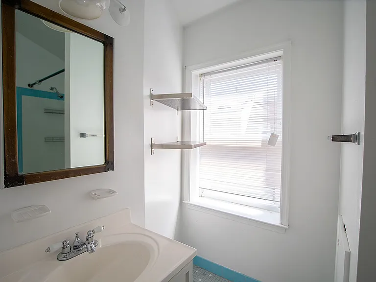 1534 Naudain St — Photo 15