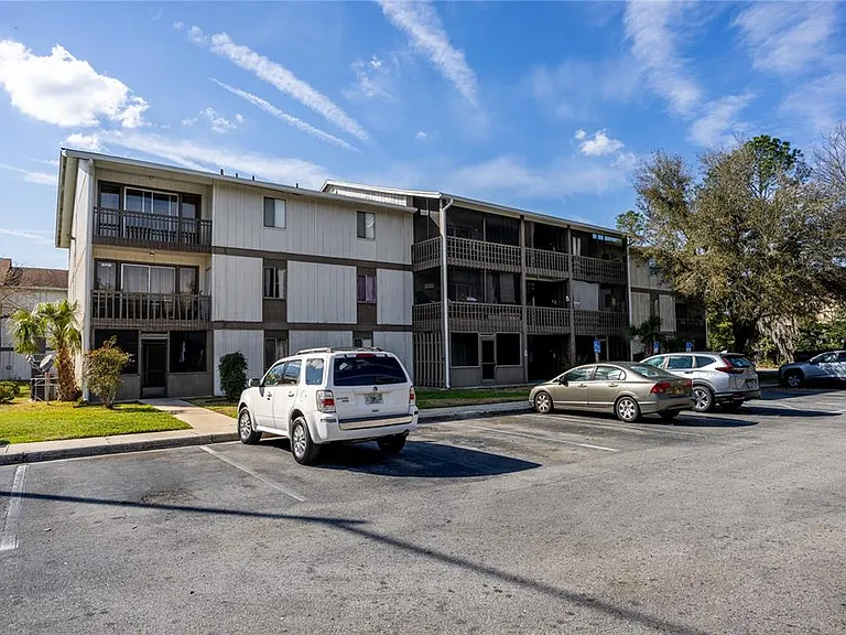 6519 W Newberry Rd #1004 — Photo 14