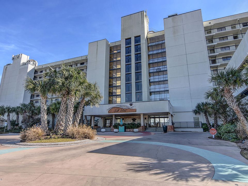1st image of 2700 N Lumina Avenue #308