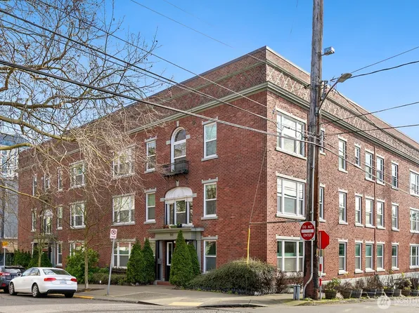 901 NE 43rd Street #306, Seattle, WA 98105