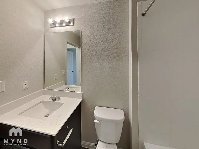 10808 Seguin St — Photo 13