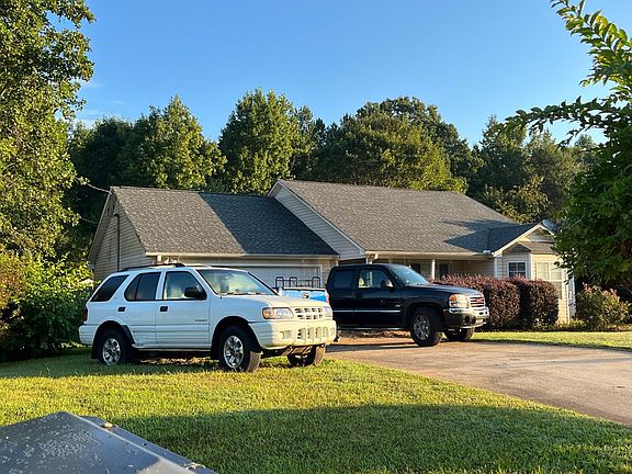 3rd image of 85 Pleasant Hills Dr