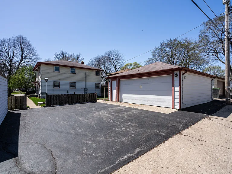 8236 W Grantosa Dr — Photo 22