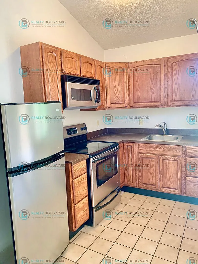 2700 Plumas St. #311 — Photo 1