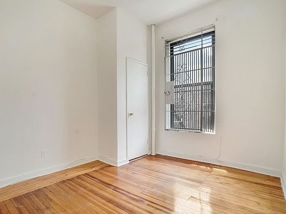 4th image of 158 W 84th St #C3