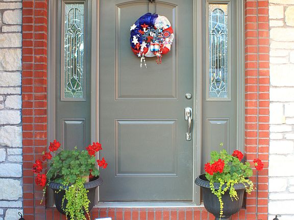 3rd image of 455 Worth St