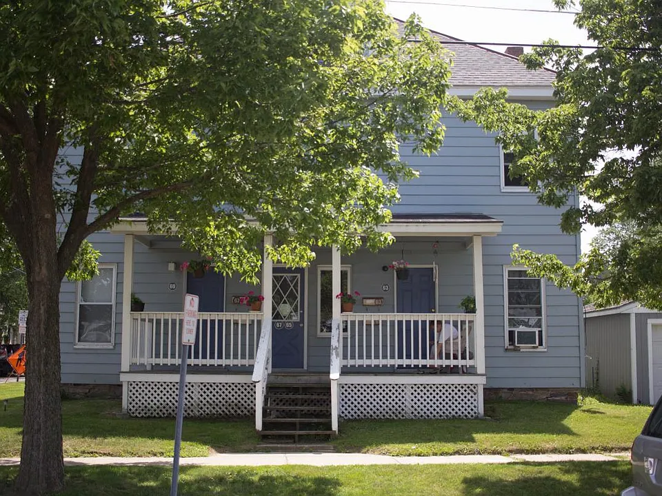 63 Lakeside Ave #1