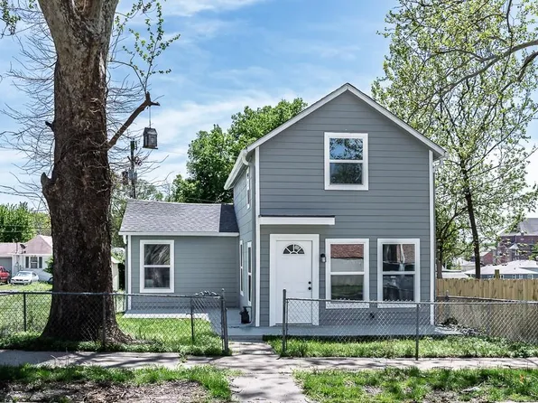 715 Ottawa St, Leavenworth, KS 66048